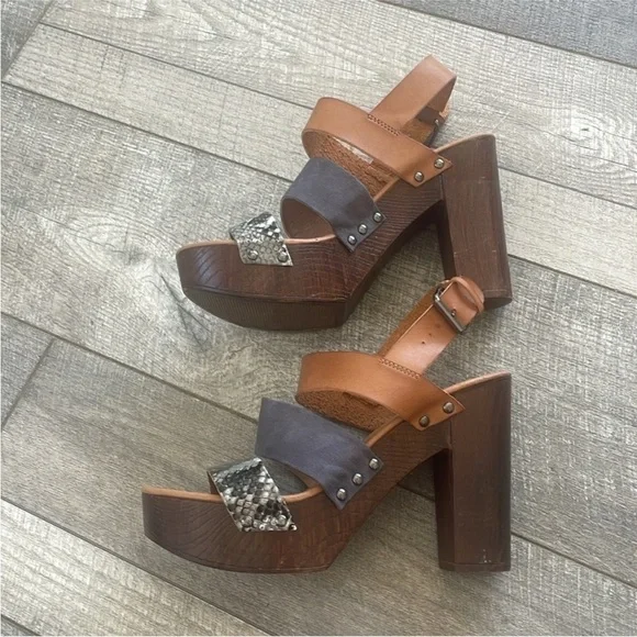 Madden Girl Mixxx Mob Wife Size 10 Strappy Wood High Heels. - Picture 6 of 7